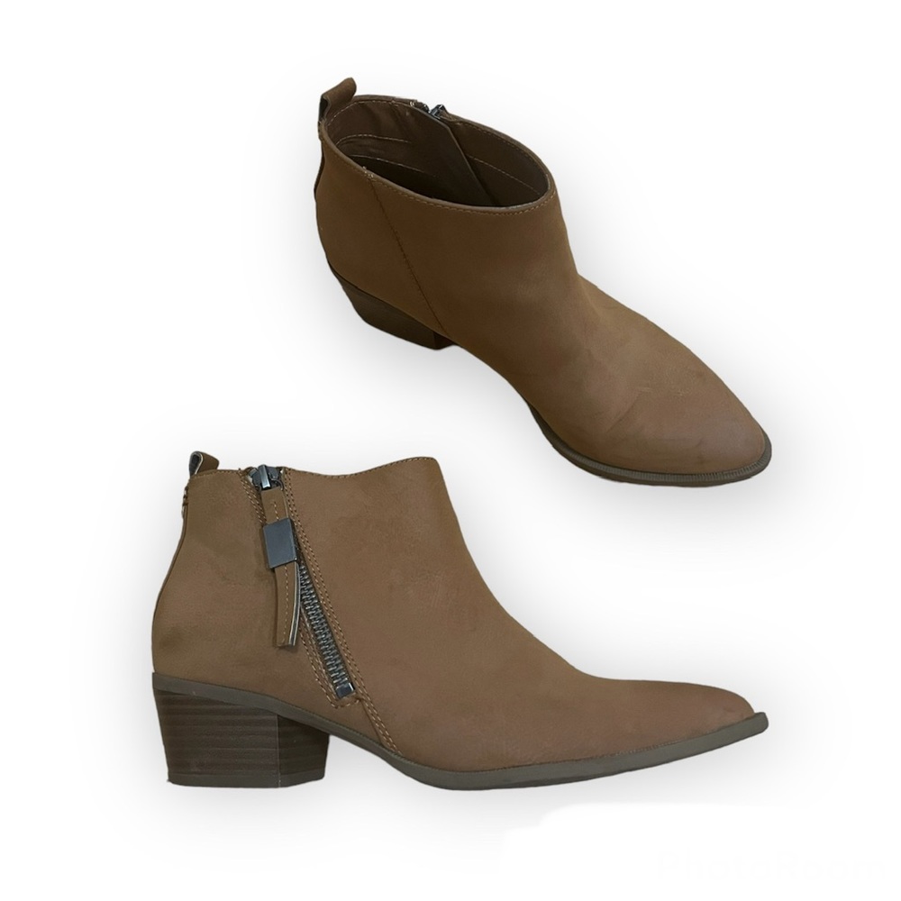 Circus by Sam Edelman Heidi Chelsea Boot